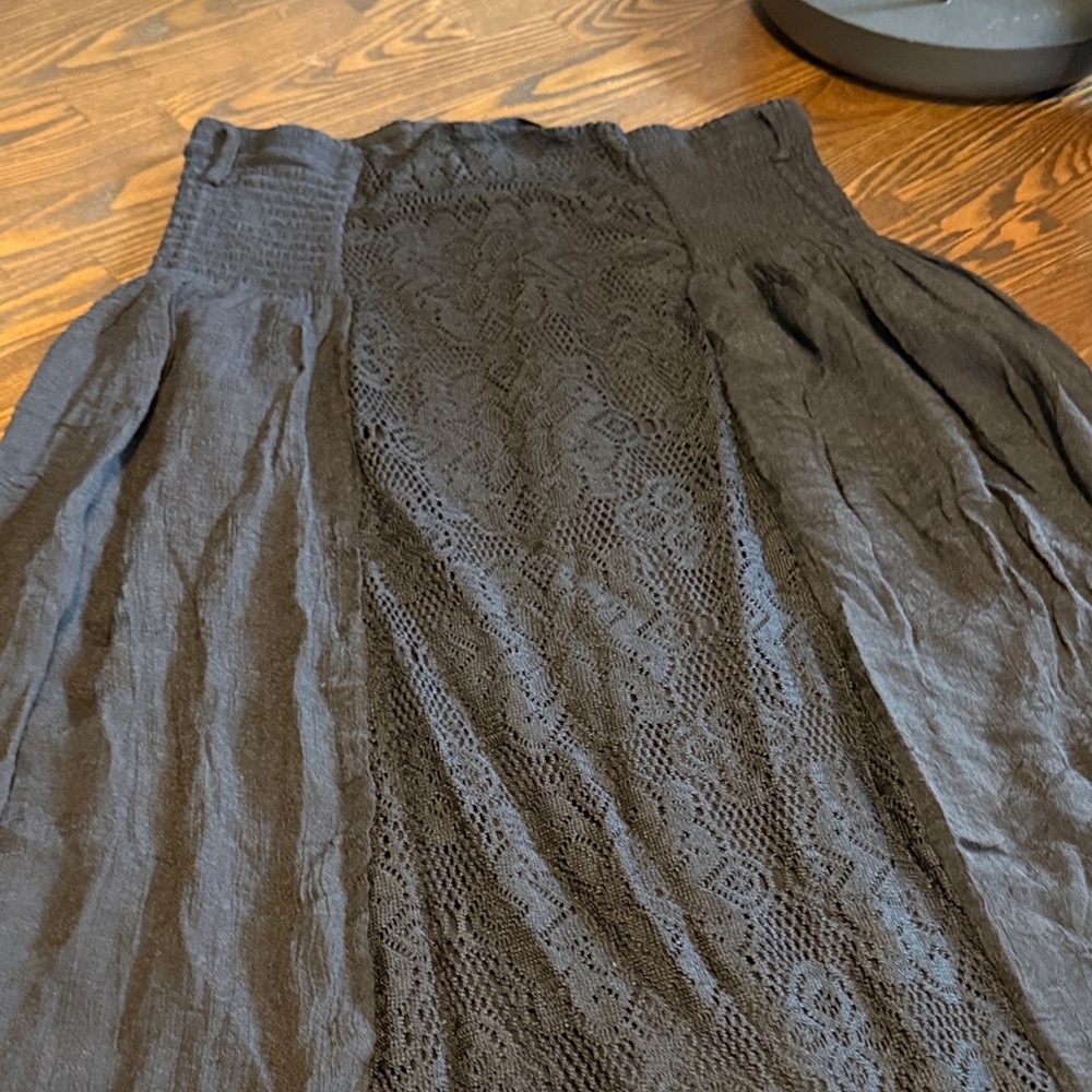 Pretty Angel Black High-Low Lace-Trim Skirt - Picture 3 of 4